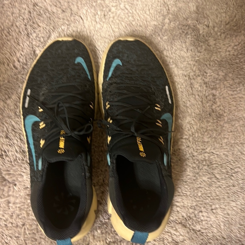 Nike shoes worn 2-3 times